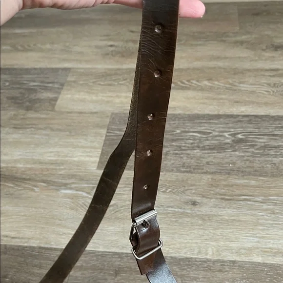 Brown boho western tooled floral leather crossbody bag made in Mexico - Picture 6 of 12